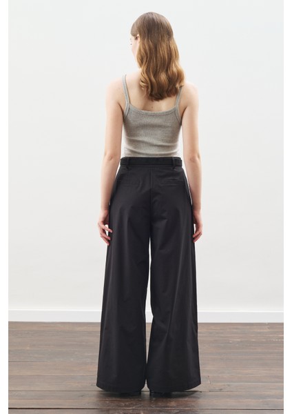 Geniş Pileli Gabardin Pantolon Siyah