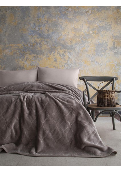 Çift Kişilik Mercy Vizon Embos Desen Battaniye