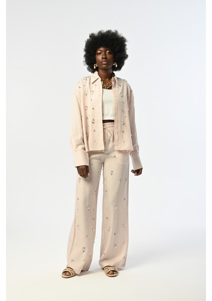 Kadın Önü Taş Işlemeli Açık Bej Gömlek modelleri