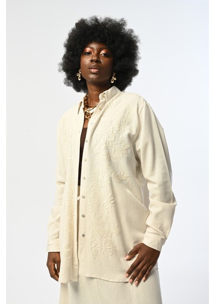 Kadın Natur Renk Işlemeli Oversize Kesim Gömlek