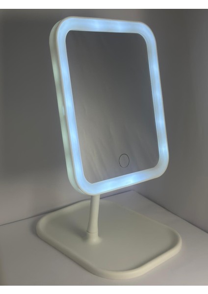 Renkli Işıklı Makyaj Aynası | Yelkovanstudio fiyatları