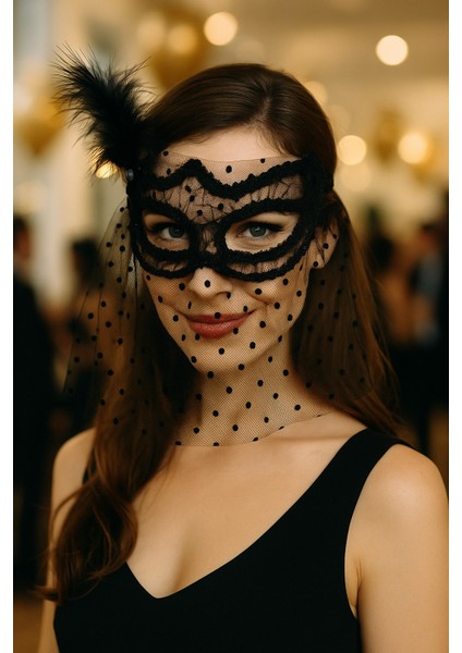 Siyah Tüllü Noktalı Tüylü Dantel Maske Parti Aksesuarı Kadın Gözlük Maskesi Şık Tasarım Ürün