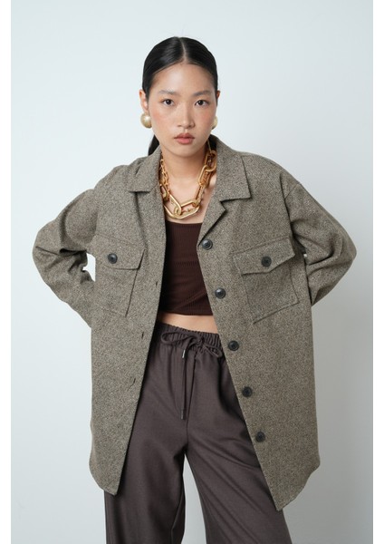 Kadın Çift Cepli Kahverengi Oversize Kesim Gömlek modelleri