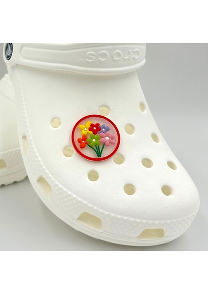 Terlik Süsü ve Aksesuarı , Çanta Süsü – Jibbitz 3D Çiçekli Yuvarlak Tablo Logo Aksesuar fiyatları