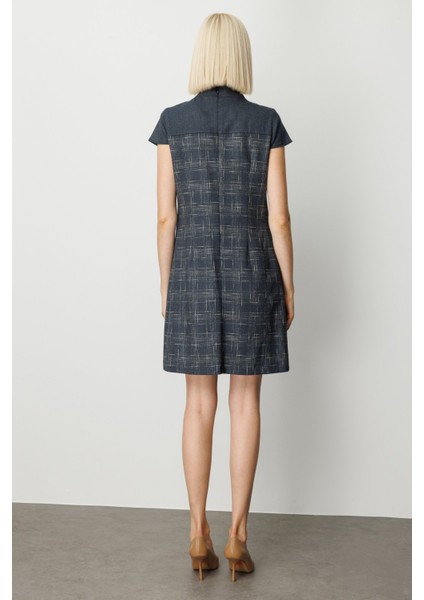 Kadın Yakası Fiyonk Detaylı Desenli Elbise 4019 Lacivert indirimleri