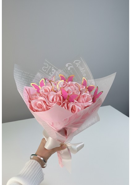 14'lü Pembe Kelebekli Solmayan Saten Gül Buketi, Sevgiliye Hediye, Arkadaşa Hediye Henüz Yorum Yazılmamış. fiyatları