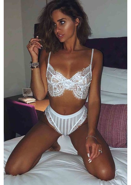 Beyaz Dantel Sütyen Külot Takım M - Beyaz