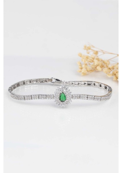 Hürrem Sultan Modeli Zümrüt Taşllı Damla Motifli 925 Ayar Gümüş Bileklik fırsatları