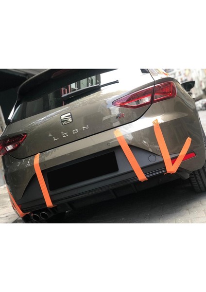Seat Leon Mk3 Fr-Style 2013-2016 Uyumlu Difüzör (Plastik) Parlak Siyah