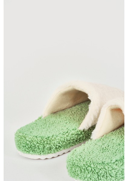 Yeşil Kurbağa Ev Terliği modelleri