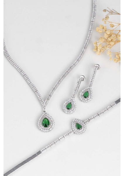 Thürrem Sultan Modeli Zümrüt Taşllı Damla Motifli 925 Ayar Gümüş Set fırsatları