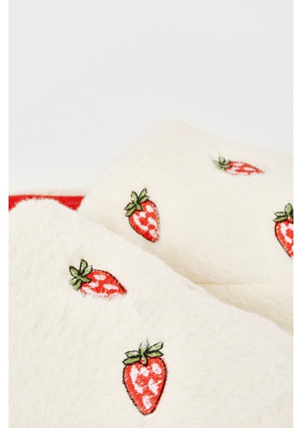 Ekru Çilek Desenli Ev Terliği fiyatları