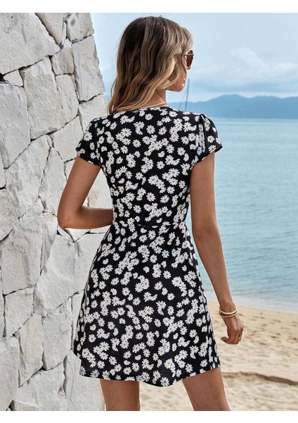 Kadın Kısa Kollu Kruvaze Yaka Papatya Baskılı Krep Elbise