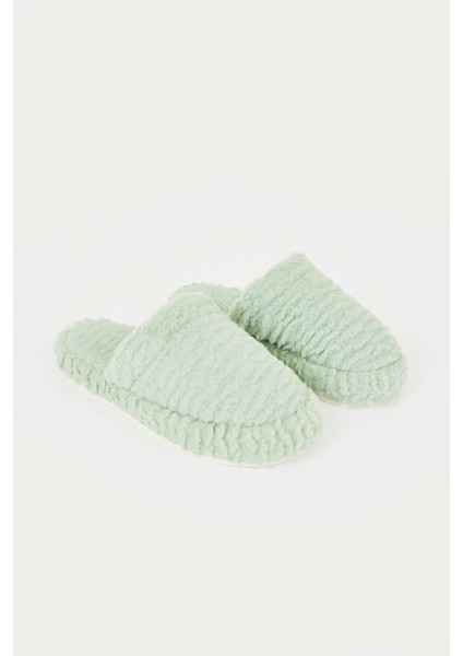 Yeşil Havlulu Atom Ev Terliği