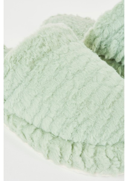 Yeşil Havlulu Atom Ev Terliği fiyatları