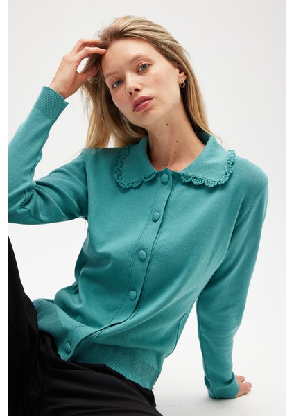 Laila, Düz Örgü, Polo Yaka, Kadın Triko Hırka - Okaliptus Yeşil indirimleri