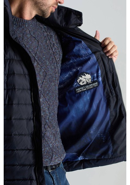 Kaz Tüyü Dolgulu Lacivert Ince Spor Mont fırsatları