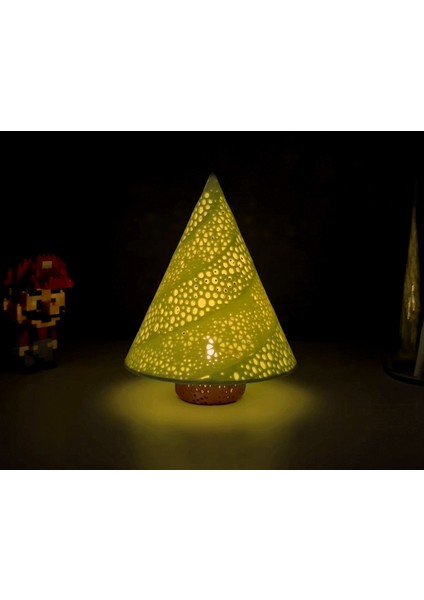 Aurora Tree Mumluk | Işıklı Spiral Çam Ağaç Dekoru (Mum Dahil)