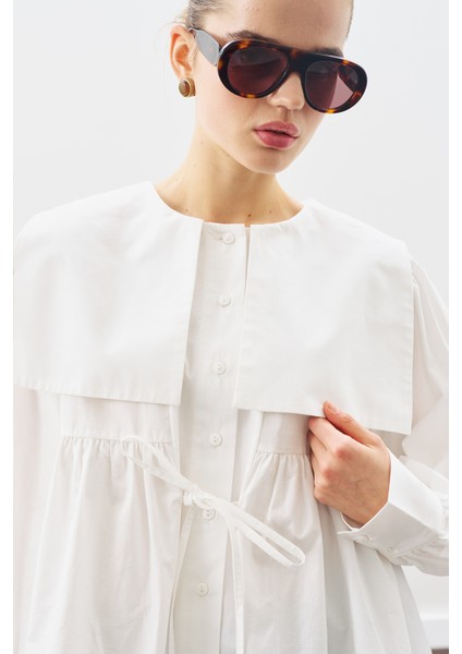 Geniş Yakalı Kuşaklı Gömlek Ekru