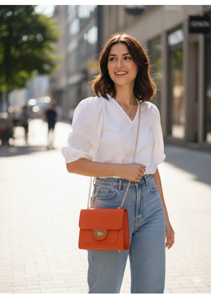 Kadın Zincirli Turuncu Kol Çantası