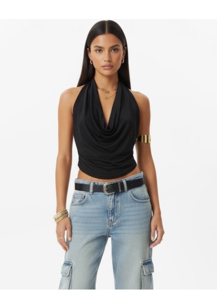 Boyundan Bağlamalı Sırtı Açık Degaje Bluz