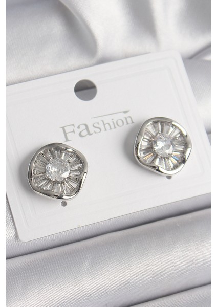 bulurum pirinç gümüş renk zirkon taşlı yonca model kadın küpe