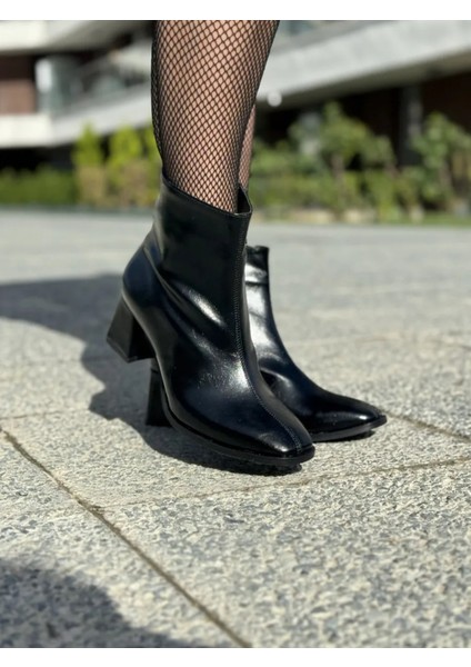 Velisse Rugan Küt Burun Büyük Numara Kadın Topuklu Bot Modern Stil indirimleri