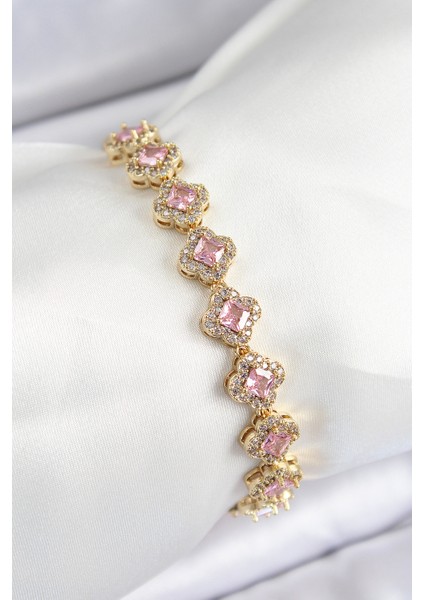 bulurum pirinç zirkon taşlı pembe yonca baget model gold renk vıp seri kadın bileklik
