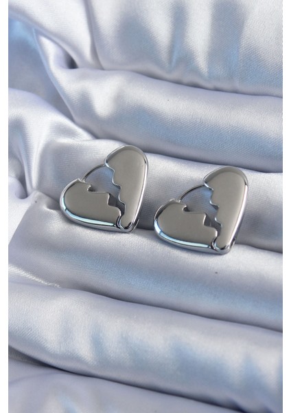 bulurum gümüş renk kırık kalp model pirinç kadın küpe