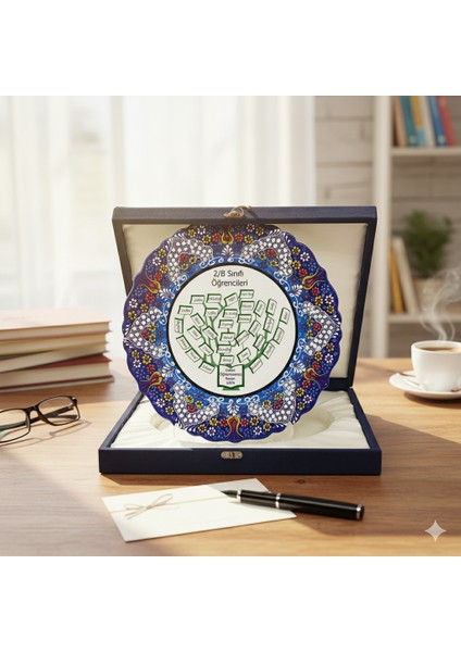 Öğretmenlere Lüks Hediye: El Yapımı Kütahya Çinisi Kaligrafi Tabak (Kadife Kutu Içinde) fırsatları