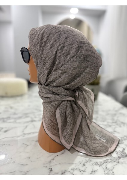 Gri Eşarp Gri Kare Eşarp Kırçıllı