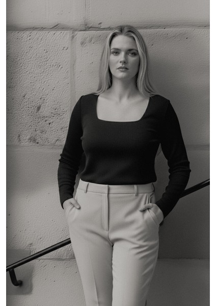 Kadın Büyük Beden Bej Kare Yaka Bluz