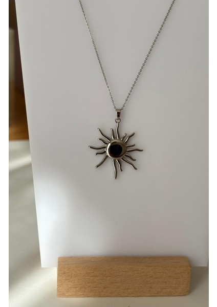 Özel Seri Güneş Figürlü Çelik Gümüş Renk Kolye modelleri