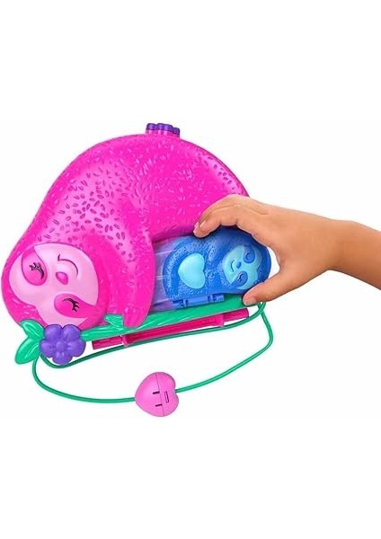 Pocket™ Tembel Hayvan Ailesi 2'si 1 Arada Kompakt Çanta Polly Pocket™ Bebekler ve Oyun Seti, Seyahat Oyuncakları, Tembel Hayvan Ailesi 2'si 1 Arada Kompakt Çanta HRD40 fırsatları