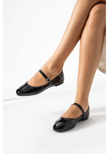 Kemerli Tokalı Kare Burun Kadın Babet fiyatları