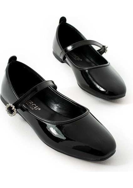 Kemerli Tokalı Kare Burun Kadın Babet fırsatları