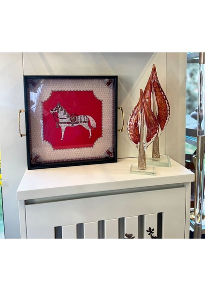 Kırmızı At Desenli Dekoratif Tepsi fiyatları