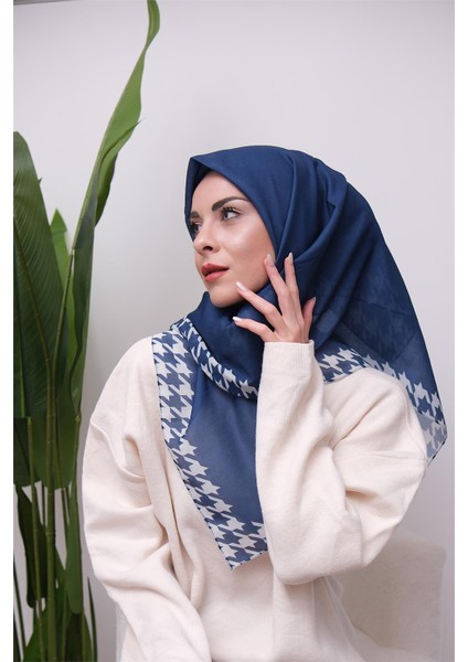 Şık Kazayağı Desenli Dijital Soft Eşarp modelleri