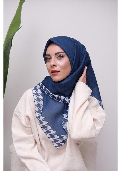 Şık Kazayağı Desenli Dijital Soft Eşarp