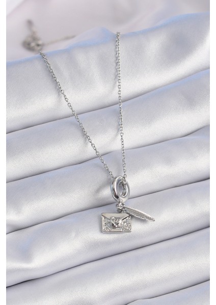 316L Çelik Gümüş Renk Kalp Detay Mektup Figür Charm Model Kadın Ke fiyatları