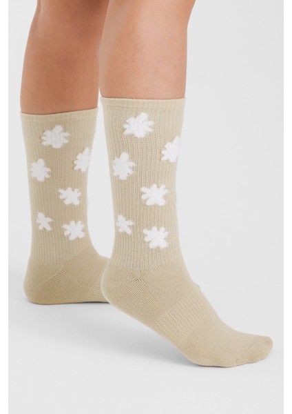 2'li Paket Bej ve Beyaz Tabanı Havlu Çiçek Desenli Dikişsiz Kadın Havlu Pamuklu Soket Çorap