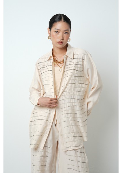 Kadın Yatay Şerit Taş Işlemeli Düz Renk Oversize Gömlek fiyatları