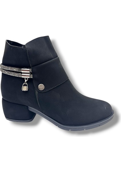 508-26 Yağlı Deri Trend Fashion Kadın Bot fiyatları