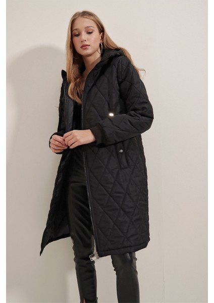 Kapşonlu Şişme Mont - Siyah indirimleri