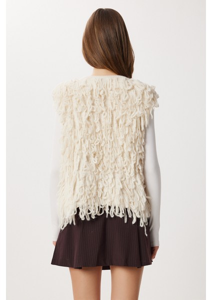 Saçaklı Triko Yelek LNS0093 Kemik indirimleri