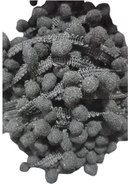 Sıralı Ponpon 1 Metre Siyah