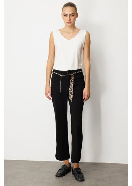 Kadın Paçası Yırtmaçlı Zincir Kemerli Pantolon 1901 Siyah