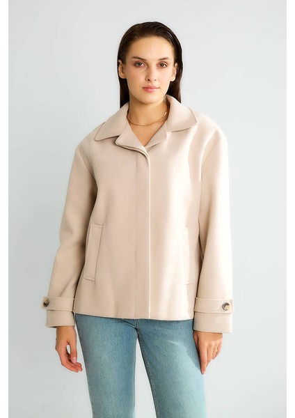 D99752 Düğme Detaylı Kadın Kısa Kaşe Kaban