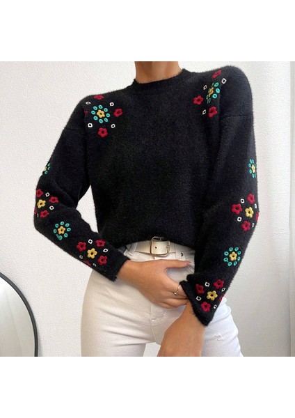 Kadın Renkli Çiçek Nakış Işlemeli Yuvarlak Yaka Yumuşak Dokulu Triko Kazak fiyatları