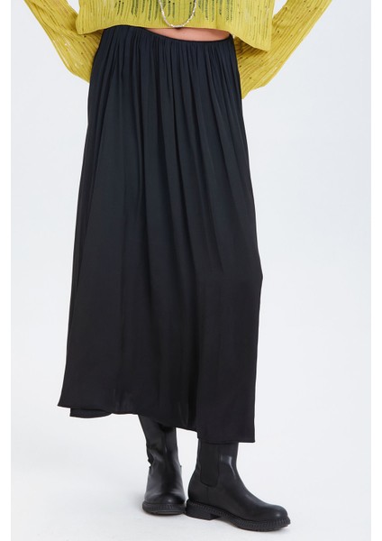 Saten Dökümlü Uzun Etek Siyah fiyatları
